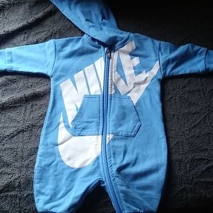Nike baby outfit